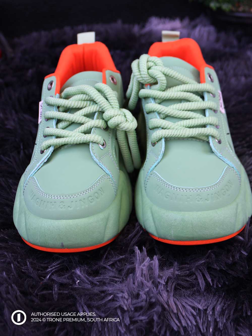 SxORA ChunkBase on trone South Africa